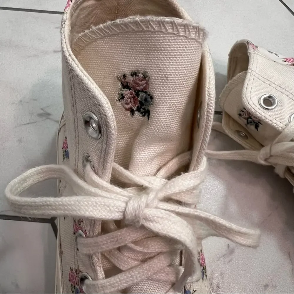 Converse Chuck Taylor All Star Gran-Z Patchwork Floral High-Top Sneaker Size 7